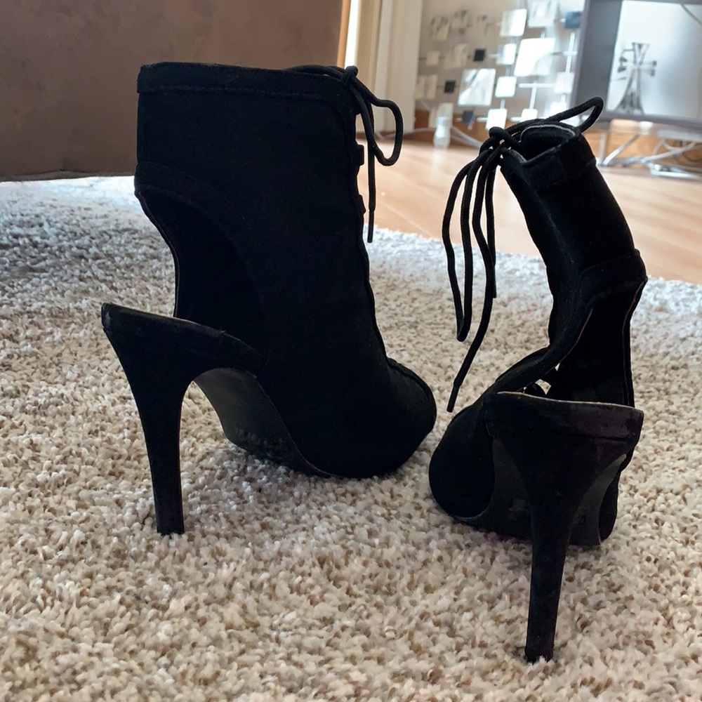 Heels - Picture 6 of 8